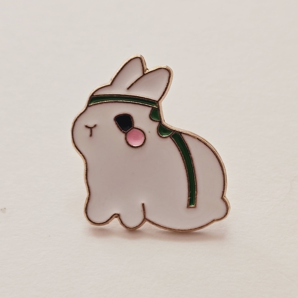 Bunny Pin - Picture 1 of 3